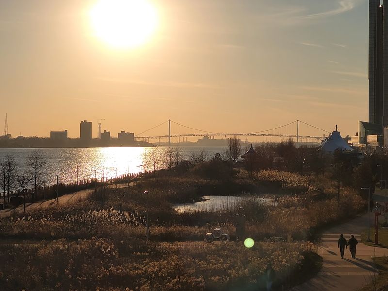 Why This Waterfront Keeps Drawing People Back to Detroit