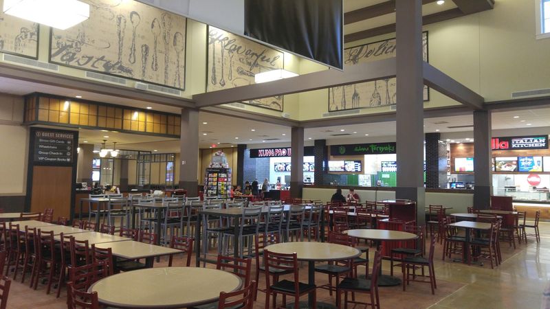 Food Trucks and Dining Options