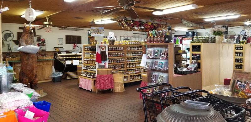 Amish-Style Goods That Fill the Shelves