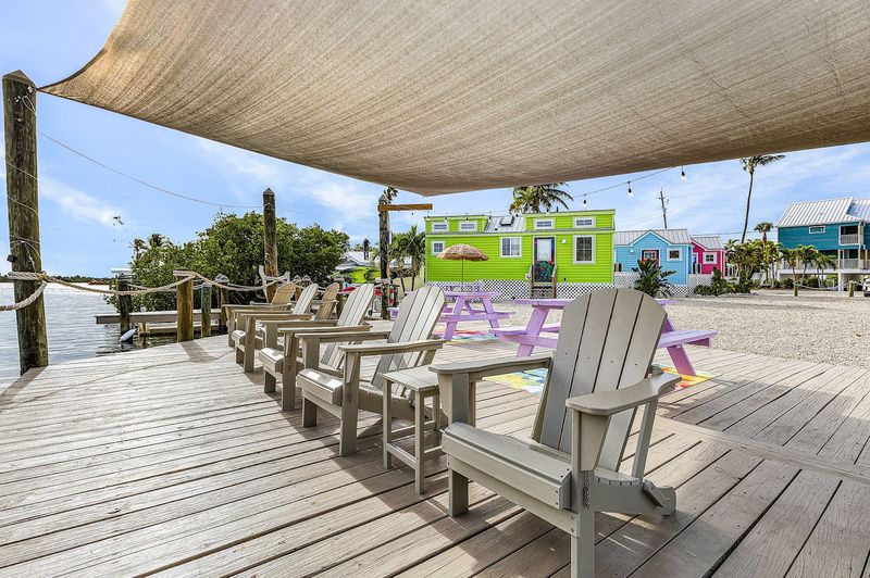 Seamless Check-In and Thoughtful Host Communication