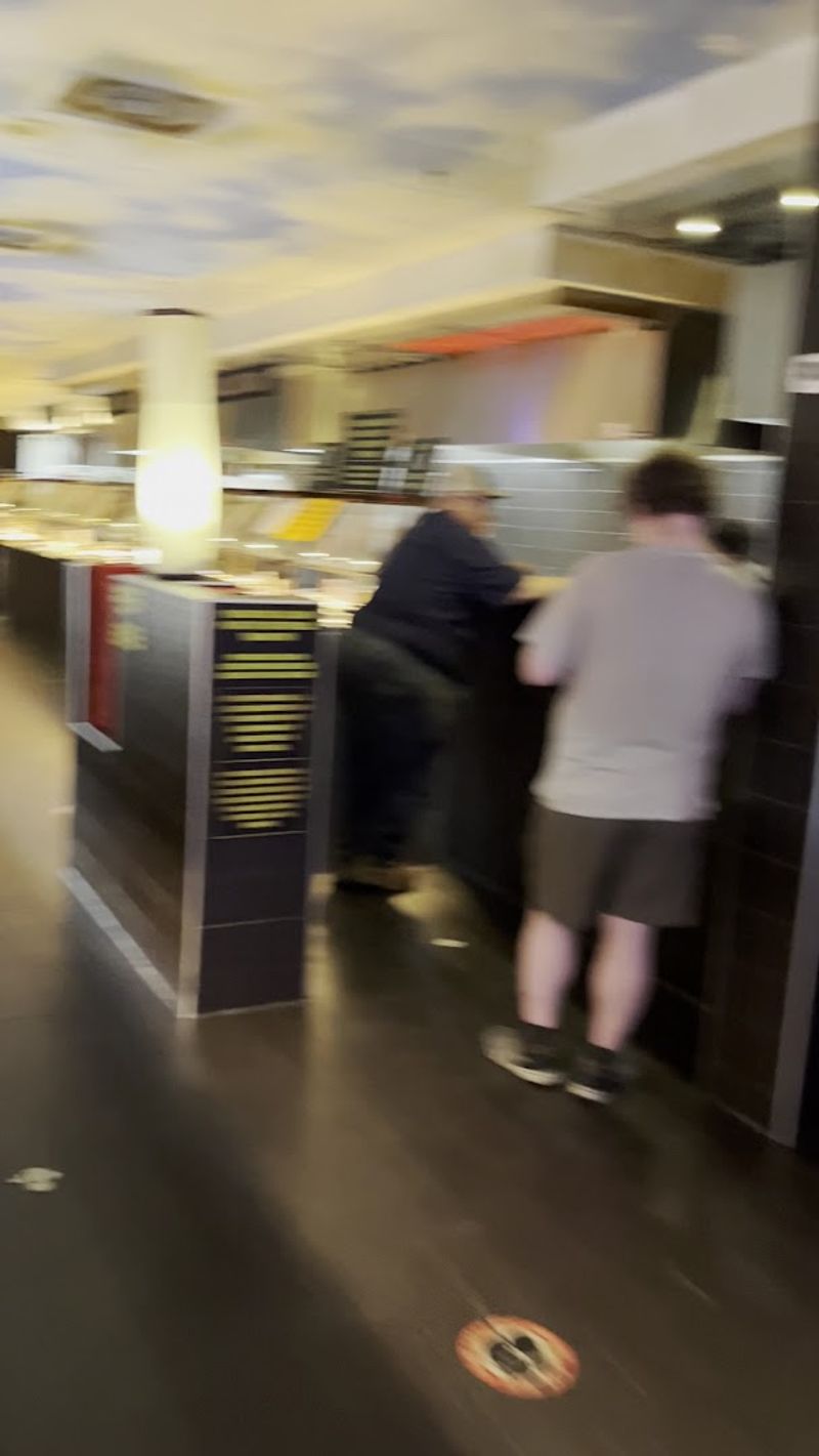 Service, Staff, and What to Expect