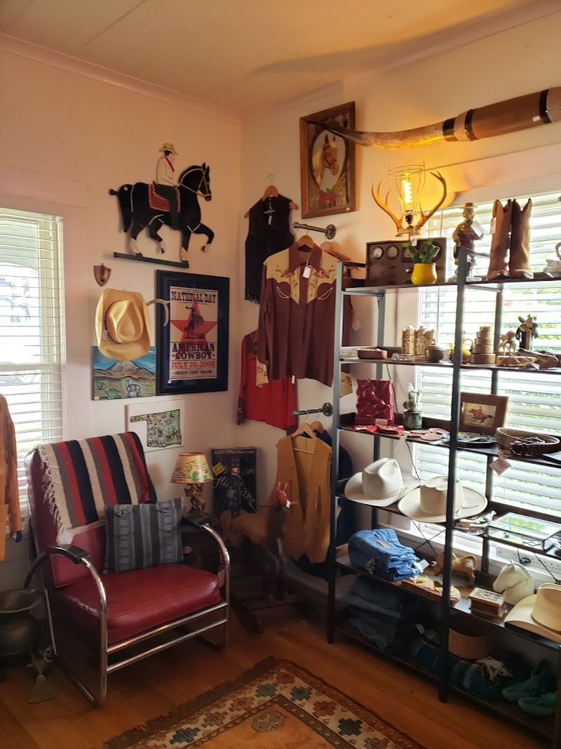 The Buck's Vintage Shop Connection Next Door