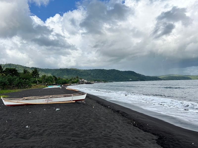 Santo Domingo Beach (Philippines)