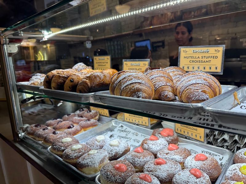 Pastries and Bread That Hold Their Own