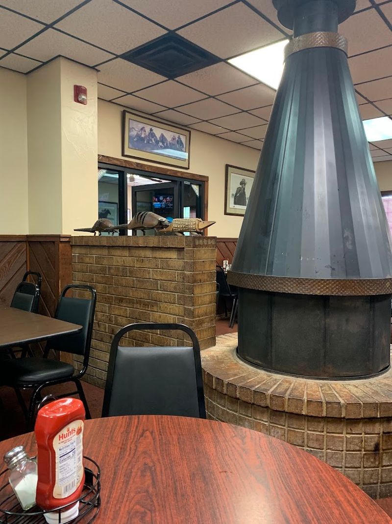 The Atmosphere Inside the Dining Room