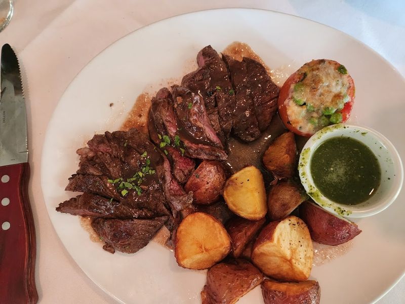 How Matthew's Handles a Tough Crowd