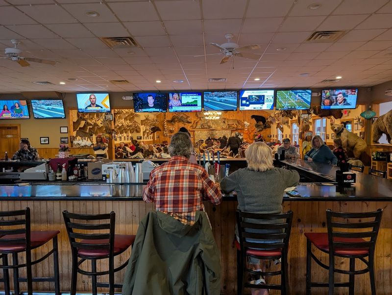 The Space That Handles a Crowd