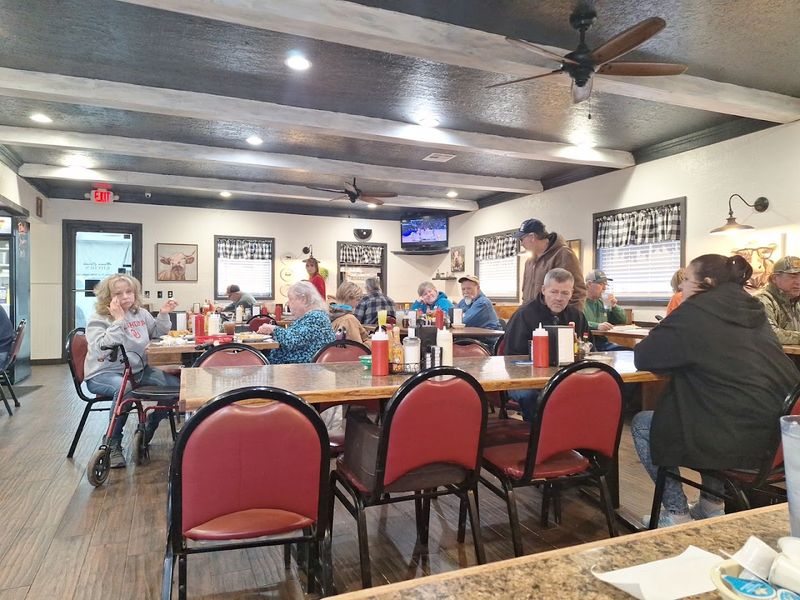 The Atmosphere Inside the Dining Room