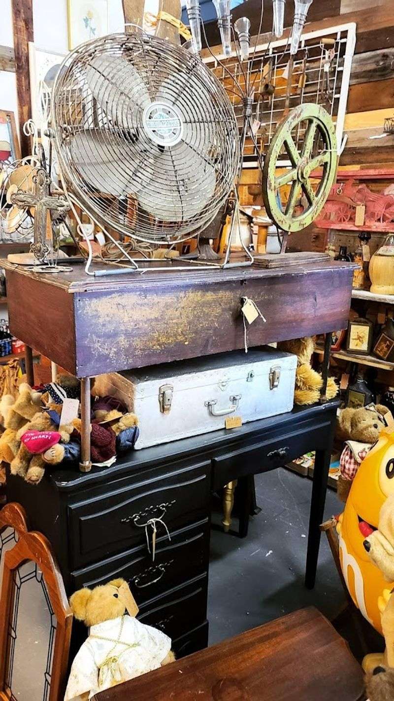 The Atmosphere and Airflow Situation