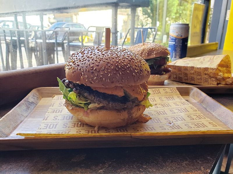 A Proper Burger From a Local Joint