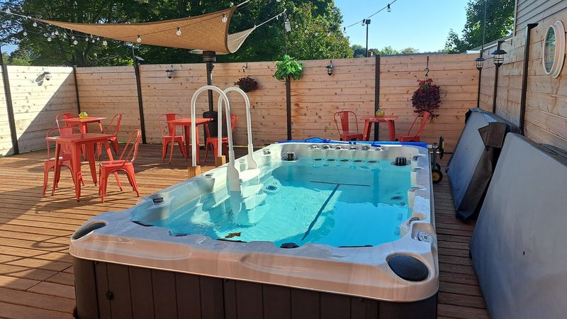The Hot Tub and Garden That Deserve Their Own Visit