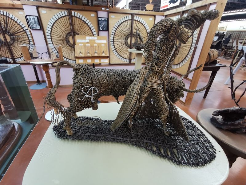 Barbed Wire Art That Changes How You See the Material