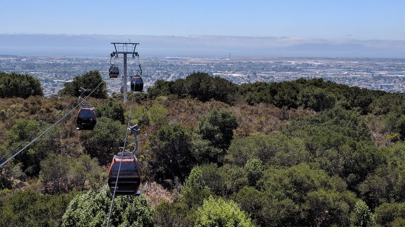 Oakland Zoo (California)