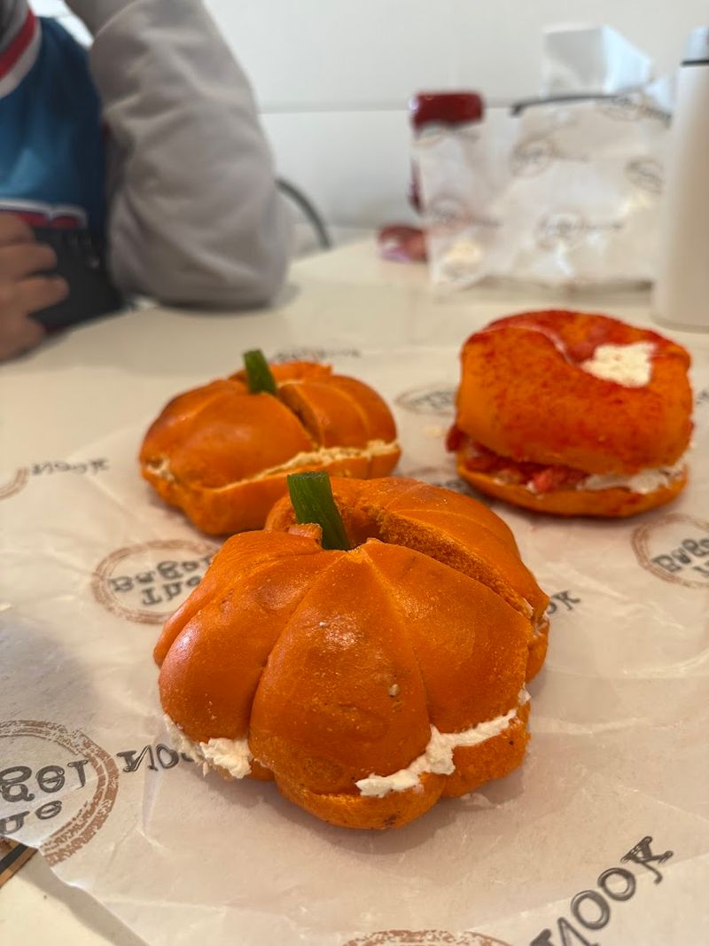 The Pumpkin Bagel Seasonal Craze