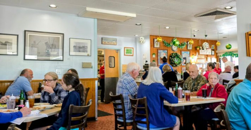 Seafood Lovers Say This St. Augustine Restaurant Is Worth the Wait