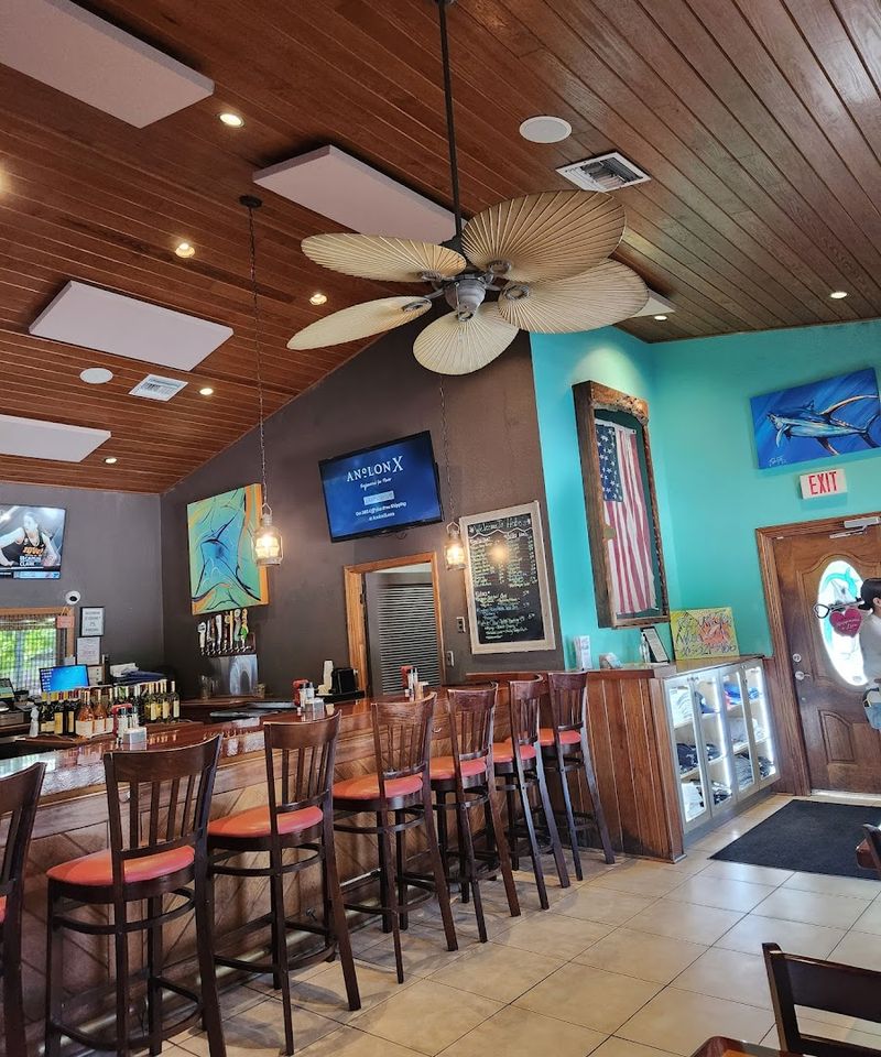 Practical Tips for Your Visit to Hobo's Cafe