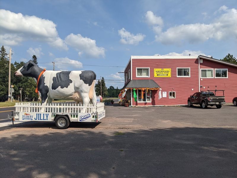 Why Road Trippers on US-2 Keep Adding This to Their Route