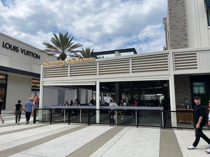 The Shopping Side of the Tommy Bahama Experience