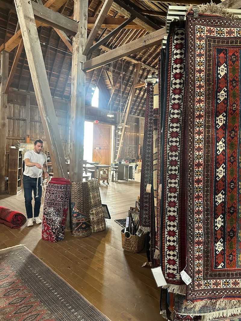 The Atmosphere That Keeps People Coming Back