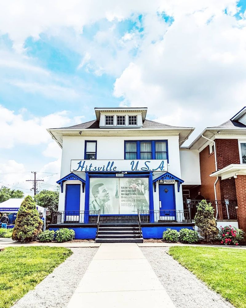 A visit that keeps singing afterward