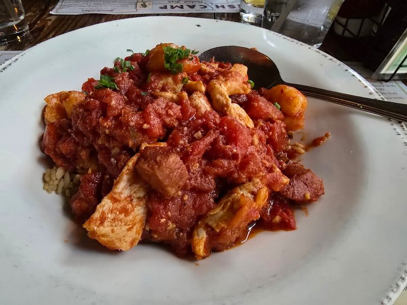 Crowd-Favorite Entrees Worth Planning Your Night Around