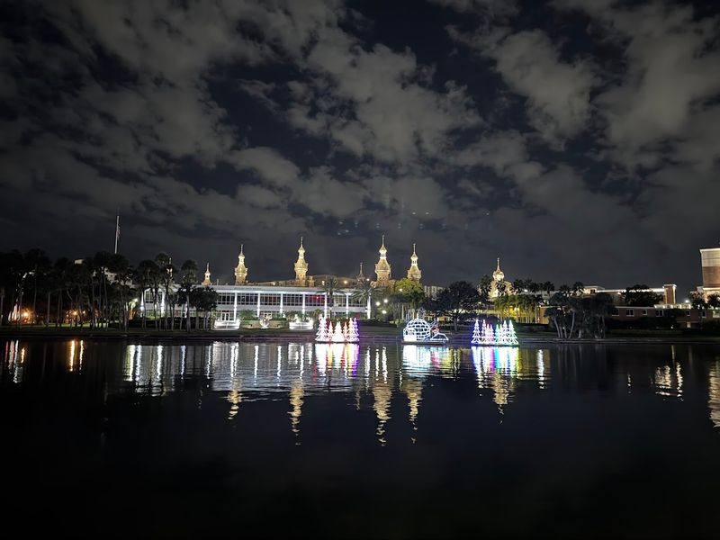 Seasonal and Holiday Tour Options