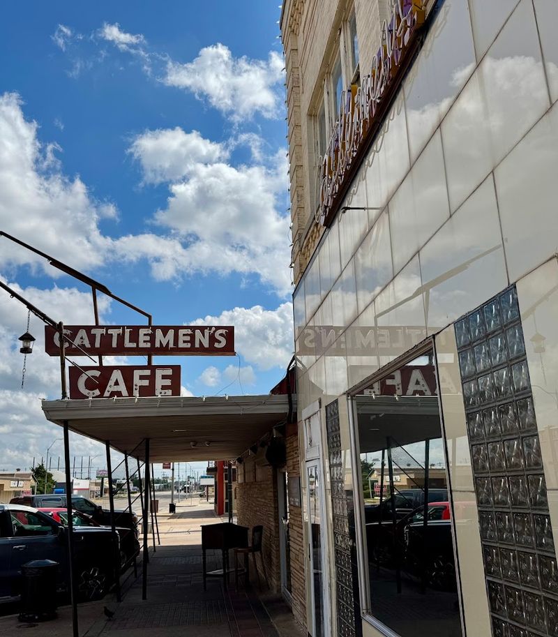 Cattlemen’s Steakhouse – Oklahoma City, OK (1910)
