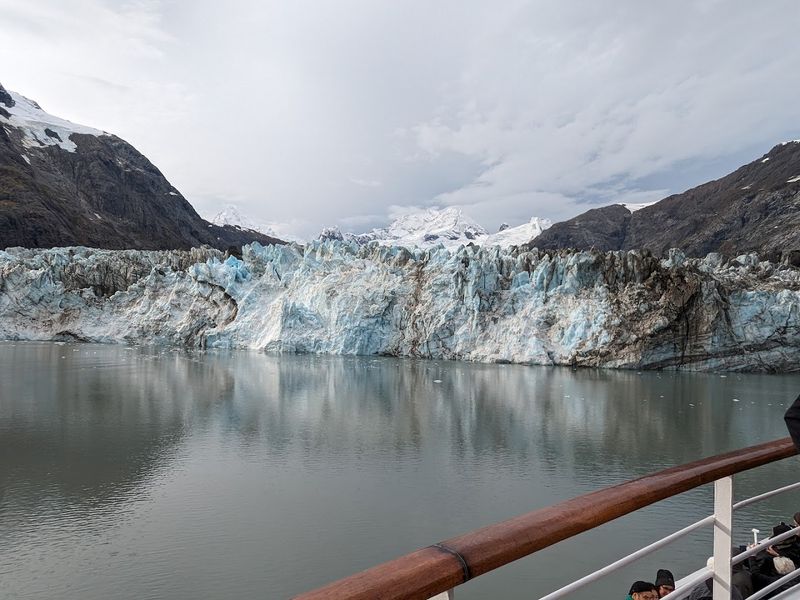 Glacier Bay Wildlife and Glacier Viewing Tour (Alaska)