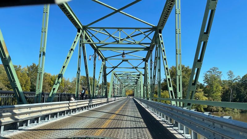 Uhlerstown-Frenchtown Bridge, Frenchtown
