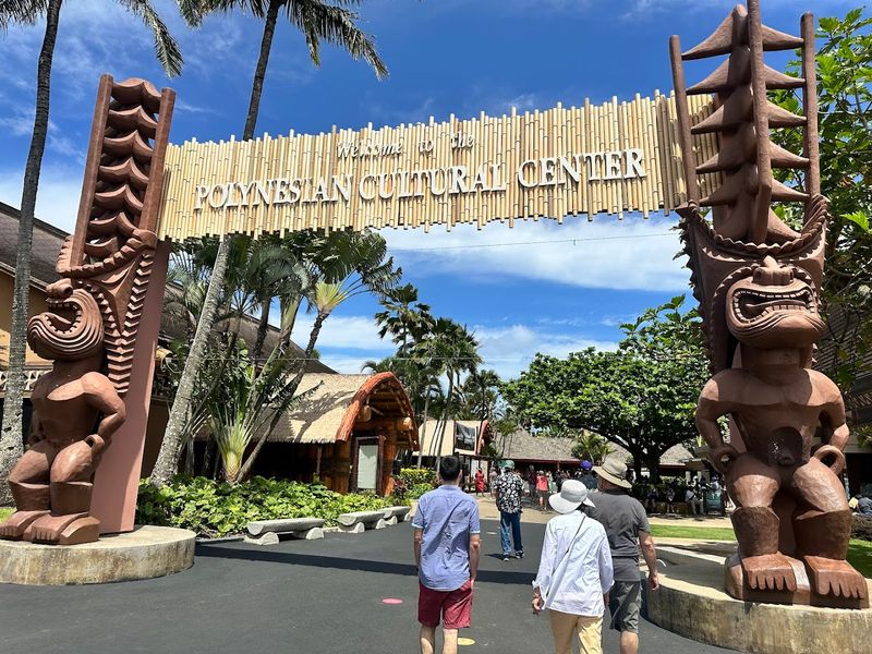 Visit Polynesian Cultural Center (O'ahu)