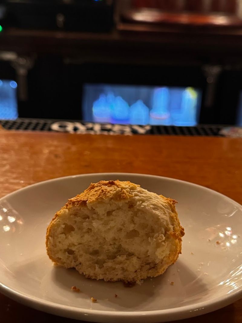 Fresh-From-the-Oven Biscuits That Arrive Before You Even Order