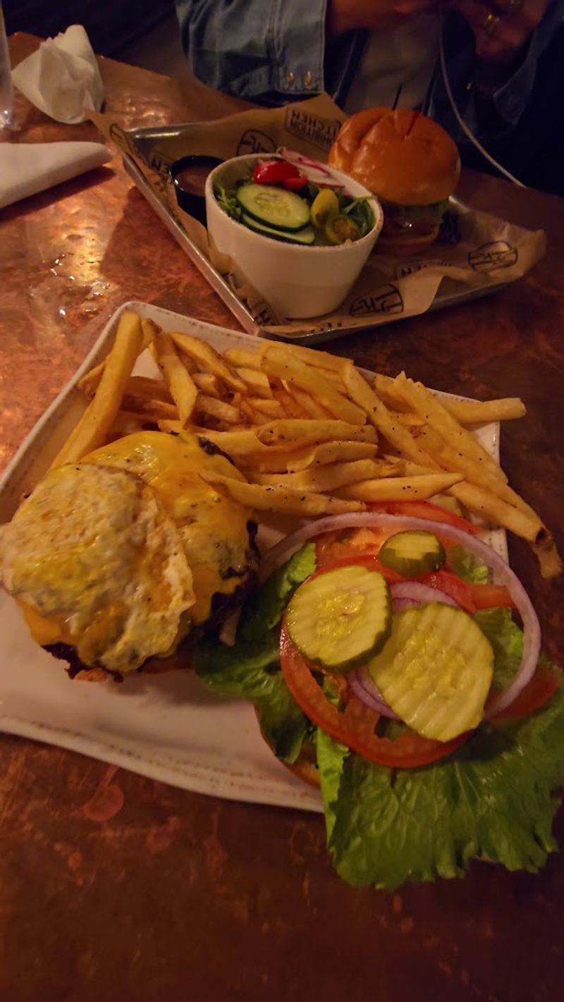 The PK Signature Burger That Locals Recommend First