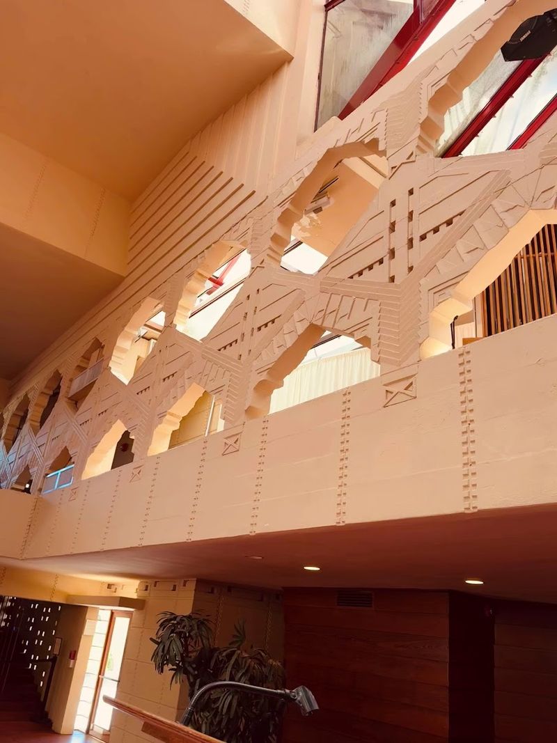The Annie Pfeiffer Chapel: A Geometric Masterpiece in the Heart of Campus