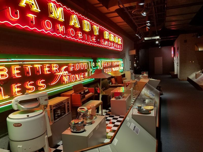 Educational Programs and School Field Trip Opportunities