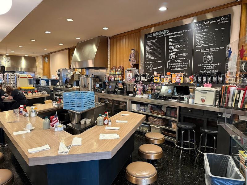Lou Mitchell’s – Chicago, Illinois
