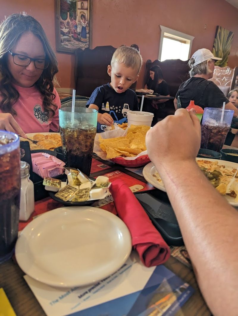 Staff and Service: The Friendly Faces Behind Every Great Meal