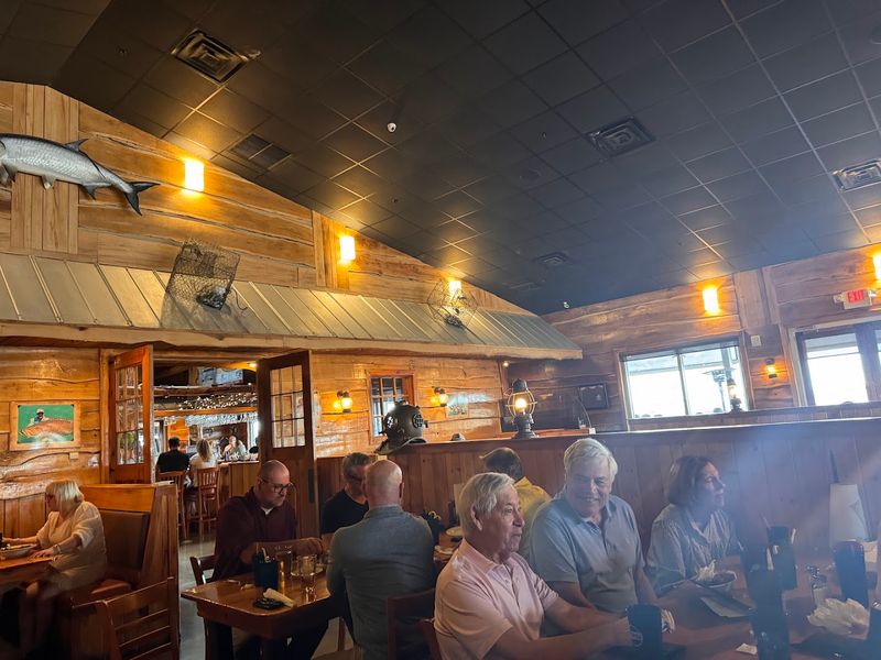 Service Style and What to Expect From the Staff