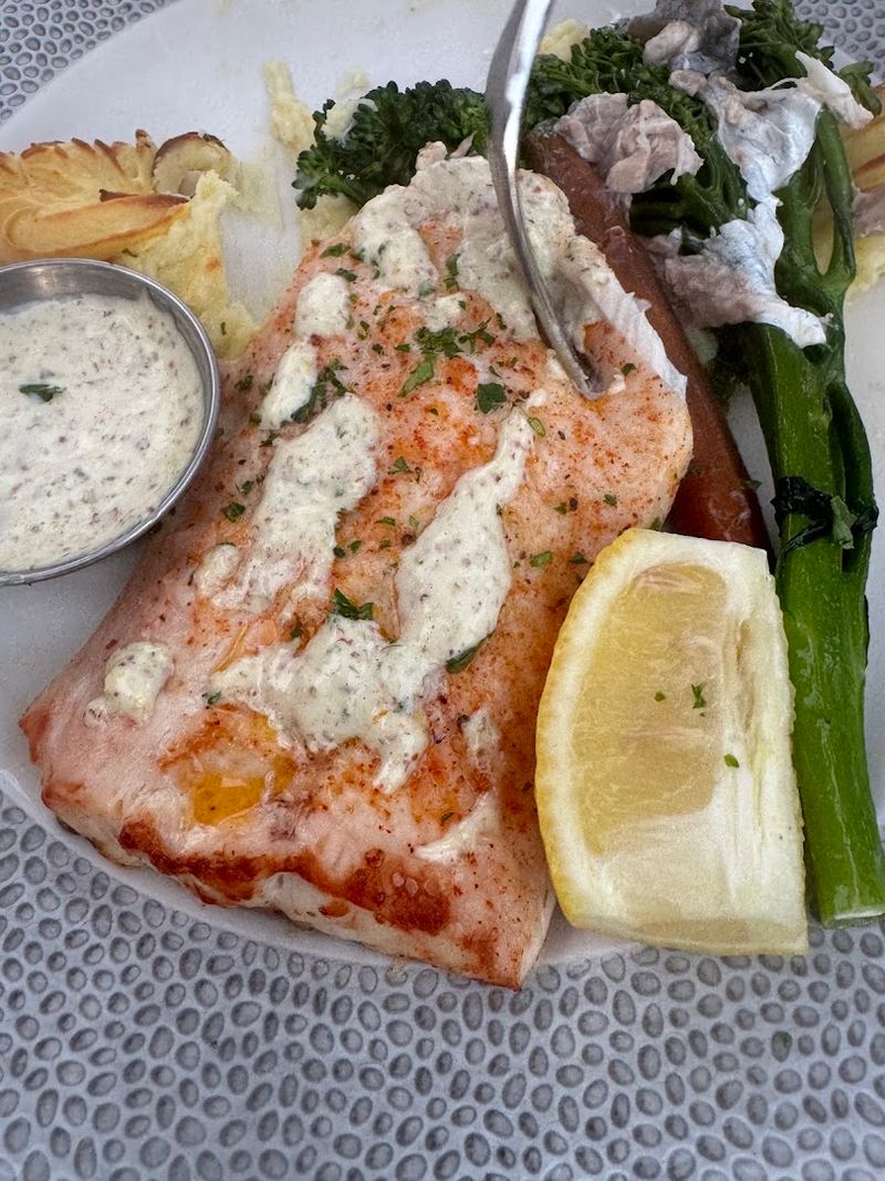 Service and What to Expect From the Staff