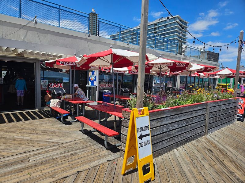 A Snack Bar With Old-School Charm