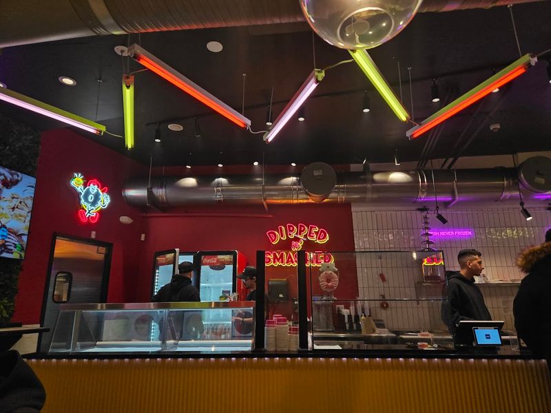 Late-Night Hours That Set It Apart