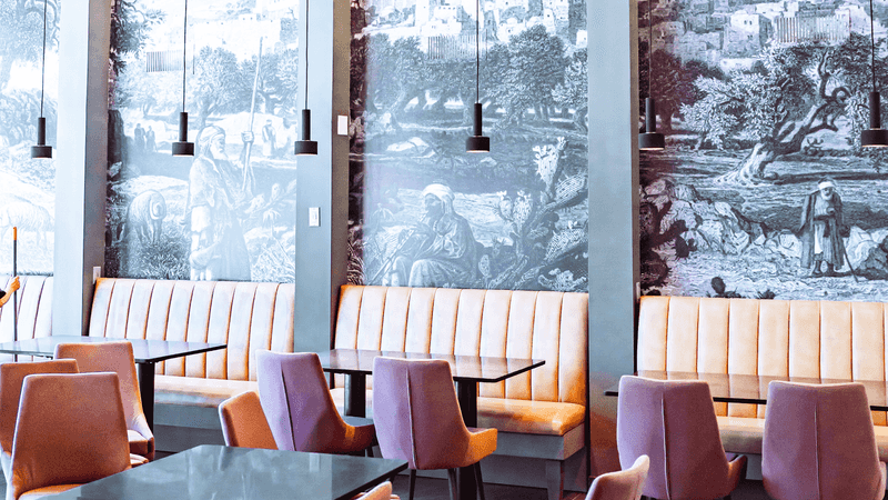 Hours, Reservations, and What to Expect