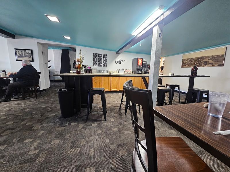 Service That Feels Like a Neighborhood Thing