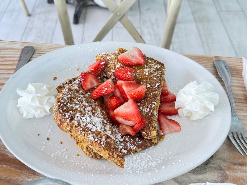 A Menu That Thinks Outside the Breakfast Box