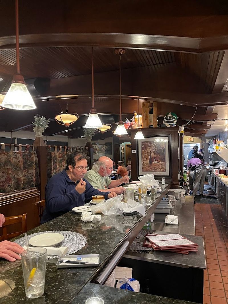 Service, Staff, and the Human Side of a Family Restaurant