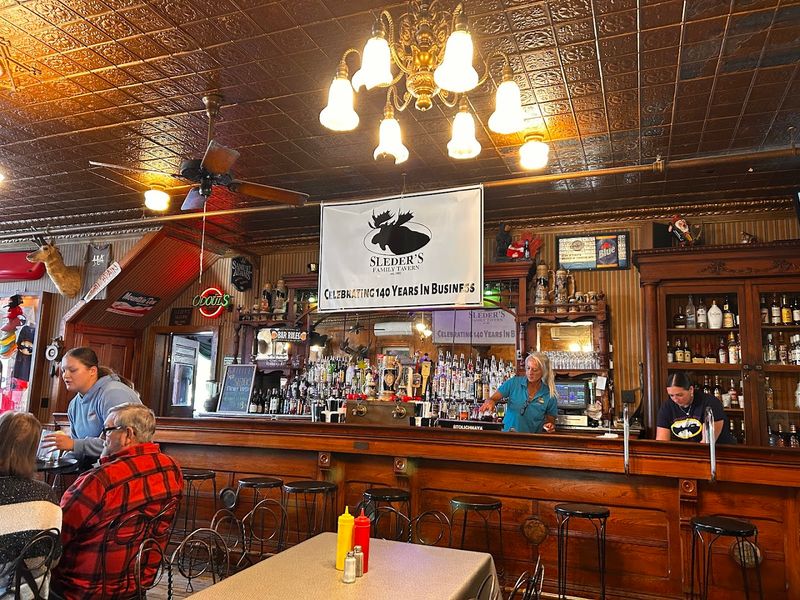 The Famous 21-Foot Mahogany Bar