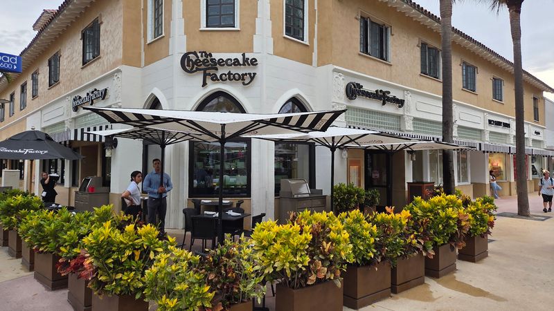 Dining Options That Go Way Beyond Snacks