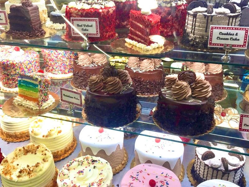 The Cake Displays That Stop People Cold