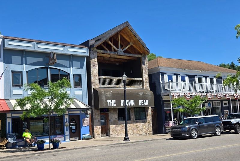 Brown Bear, Pentwater