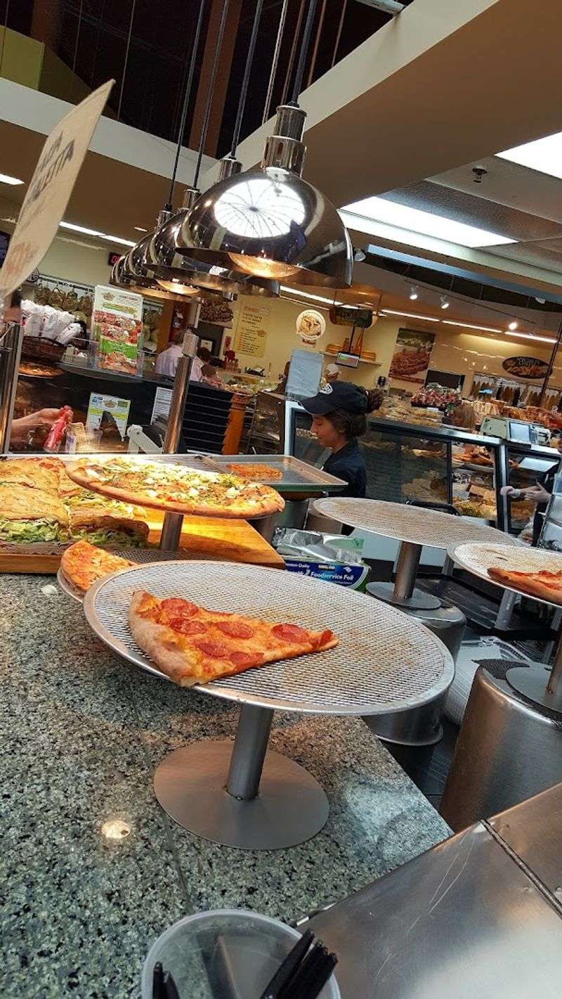 The Pizza Here Has Built a Loyal Following for Good Reason