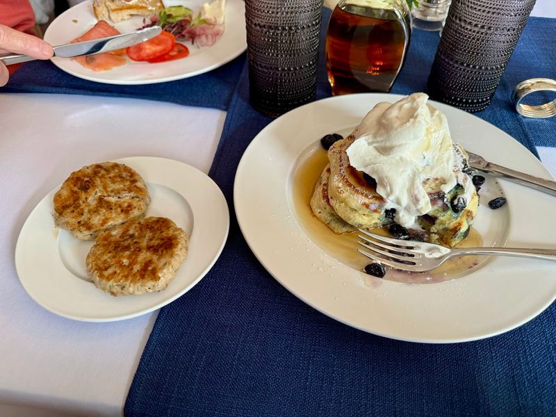 Gourmet Breakfasts That Guests Cannot Stop Talking About